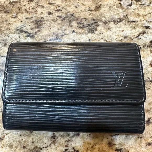 Louis Vuitton Keyholder - Picture 11 of 12